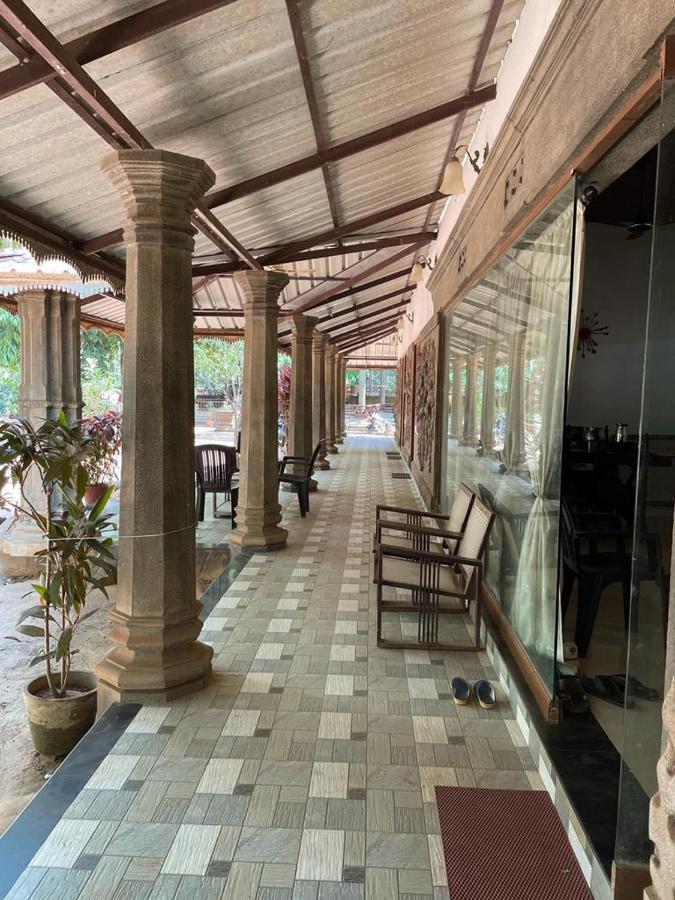 Hotel Kalpadiyil à Balarampuram Extérieur photo
